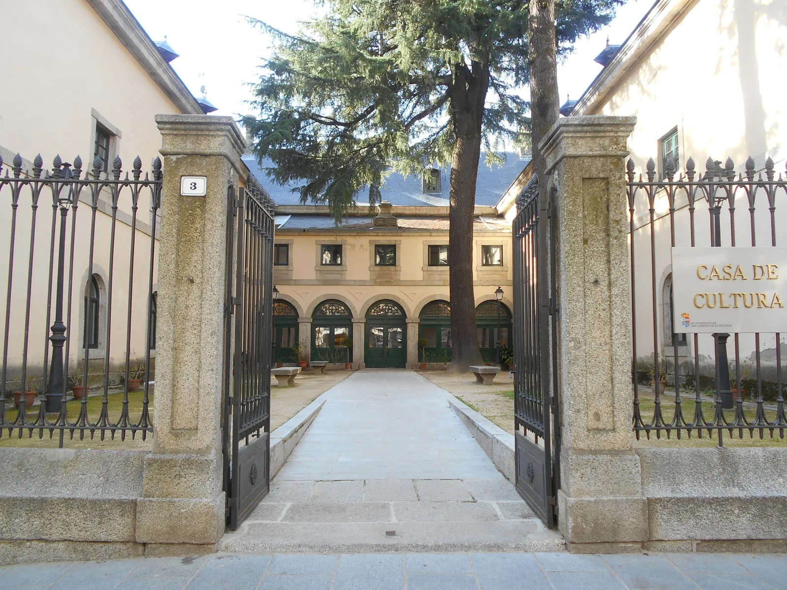 Cultural center in San Lorenzo de El Escorial