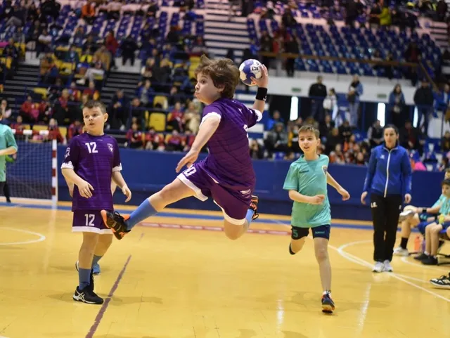 Competiție de mini-handbal