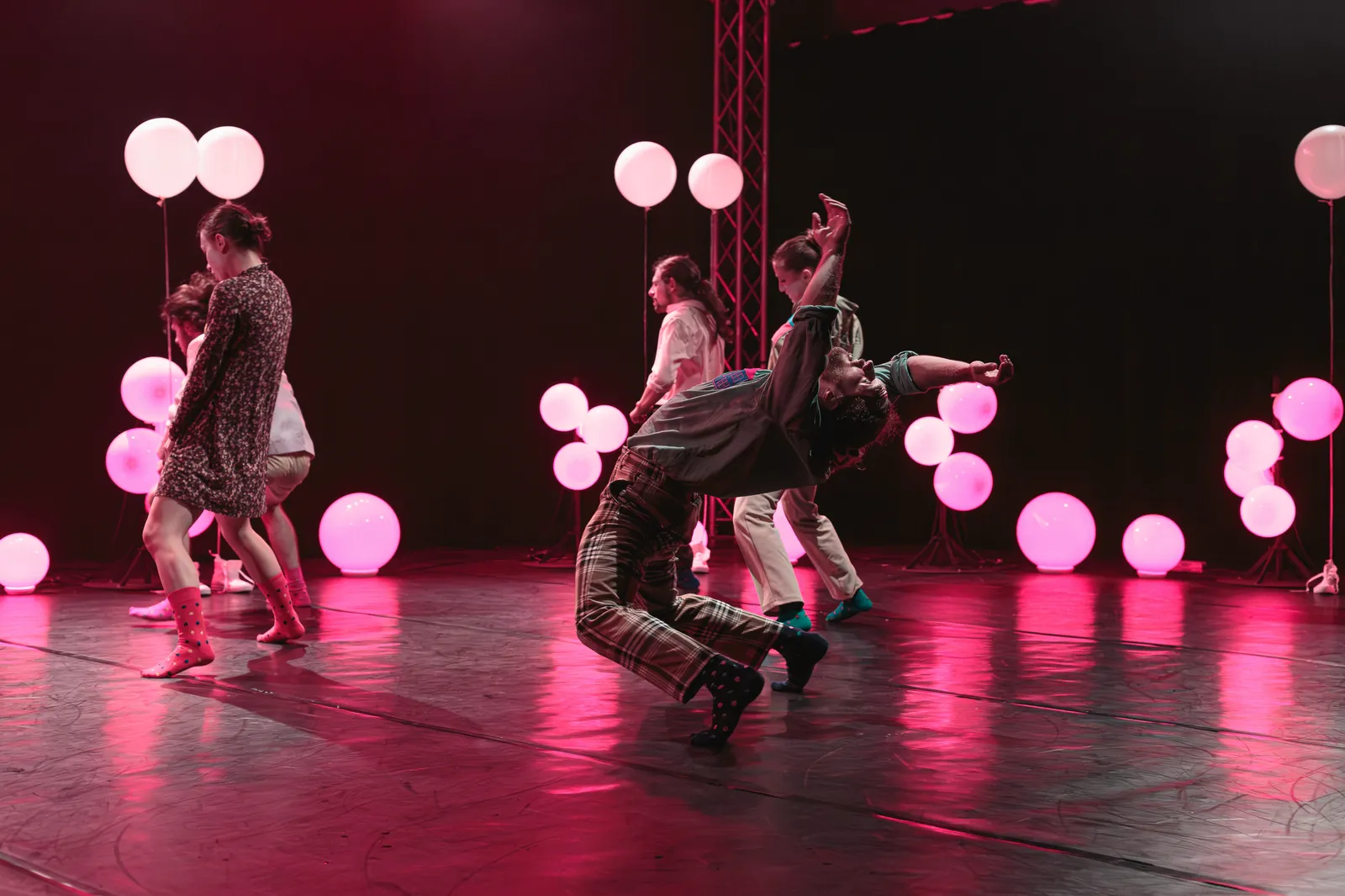 The Oasis of Fools (contemporary dance performance