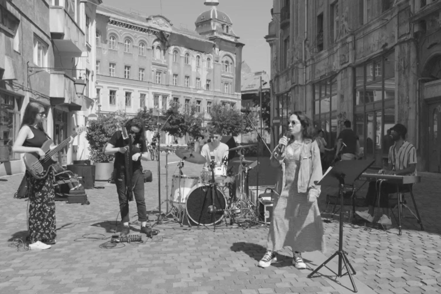 Strada Fără Nume la Grădina Triade